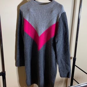 COTTON EMPORIUM sz L Grey/pink chevron sweater dress; EUC